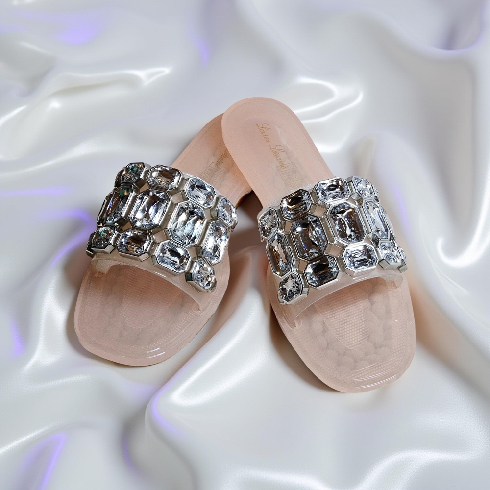 NWOT Size 9.5 Lauren Lorraine Embellished Gym Sandals in light pink and Silver